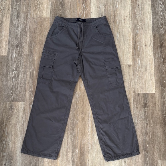 Hollister Pants - Hollister Women's Gray Cargo Pants